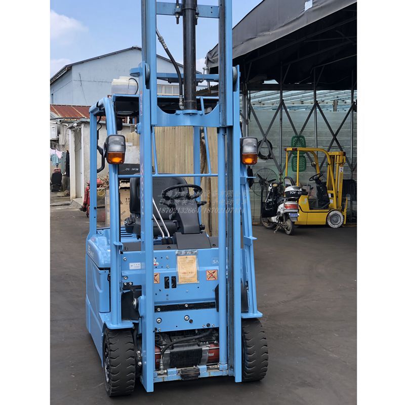 NICE NICE豐田零下35度1.5噸三支點(diǎn)電動(dòng)叉車(chē)3.3米帶稱重帶中缸